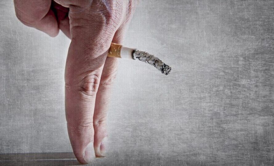 Smoking harms the erection